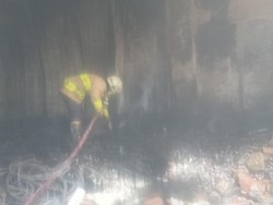 Kebakaran Gudang Oli dan Ban di Tangsel Akibat Korslet, Kerugian Rp 40 M