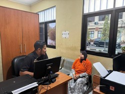 Modus Pengadaan Jas Almamater Kampus, TS Tipu Orang sampai Rp 45,7 M