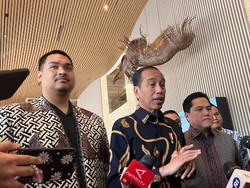 Jokowi Minta Kisruh Rebutan Kursi Ketum Kadin Diselesaikan Secara Internal