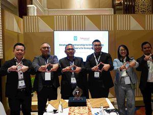 Telkomsel Teken MoU dengan MAB, Mau Kembangkan Ekosistem EV Terintegrasi