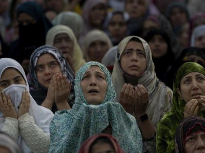 Potret Umat Islam India Peringati Maulid Nabi