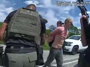 FBI: Pelaku Upaya Pembunuhan Trump Sembunyi di Lapangan Golf 12 Jam FBI: Pelaku Upaya Pembunuhan Trump Sembunyi di Lapangan Golf 12 Jam