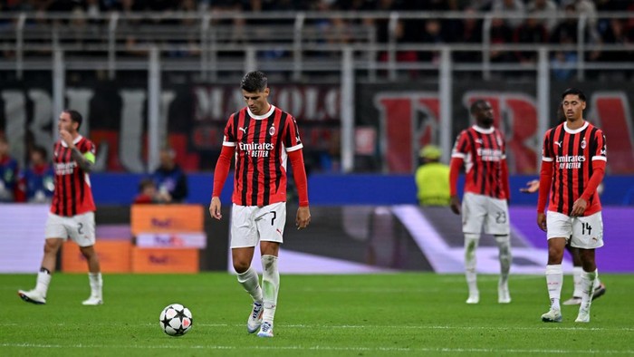 MILAN, ITALY - SEPTEMBER 17:  Alvaro Morata of AC Milan  shows his dejection during the UEFA Champions League 2024/25 League Phase MD1 match between AC Milan and Liverpool FC at Stadio San Siro on September 17, 2024 in Milan, Italy. (Photo by Alessandro Sabattini/Getty Images)