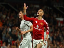 Kesempatan untuk Antony Berjaya Seperti di Ajax