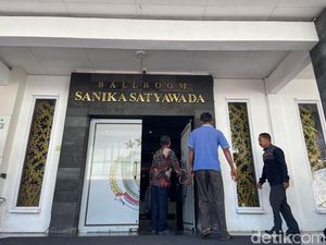 Hari Ke-2, KPK Periksa 14 Pokmas di Malang Soal Suap Dana Hibah Pemprov Jatim Hari Ke-2, KPK Periksa 14 Pokmas di Malang Soal Suap Dana Hibah Pemprov Jatim