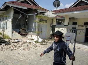 82 Warga Terluka dan 700 Rumah Rusak Dampak Gempa Bandung dan Garut 82 Warga Terluka dan 700 Rumah Rusak Dampak Gempa Bandung dan Garut