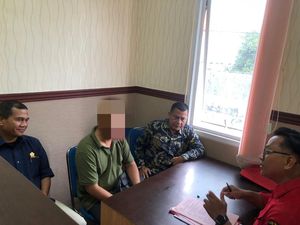 Kejari Sidoarjo Terima Pelimpahan Dirut Tersangka Penunggak Pajak Kejari Sidoarjo Terima Pelimpahan Dirut Tersangka Penunggak Pajak