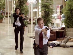 Sinopsis The Sentinel, Film Eva Longoria di Bioskop Trans TV Hari Ini Sinopsis The Sentinel, Film Eva Longoria di Bioskop Trans TV Hari Ini