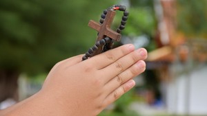 Pesona Gua Maria Jatiningrum dari Ruang Devosi hingga Sumur Suci