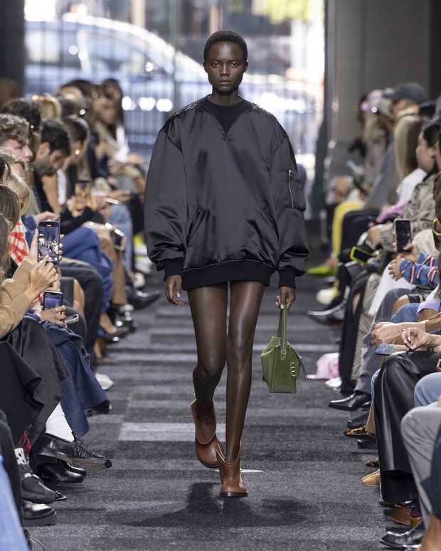 JW Anderson/Women’s Spring Summer 2025/Foto: jwanderson.com