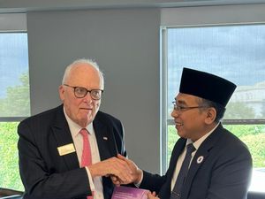 Gus Yahya Perkenalkan Gagasan NU soal Peradaban ke Sejumlah Tokoh di AS Gus Yahya Perkenalkan Gagasan NU soal Peradaban ke Sejumlah Tokoh di AS