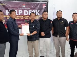 Sempat Dikembalikan, KPU Labura Terima Berkas Bacalon Rizal-Darno