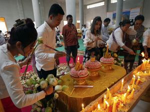 Melihat Perayaan Festival Kematian Pchum Ben di Kamboja