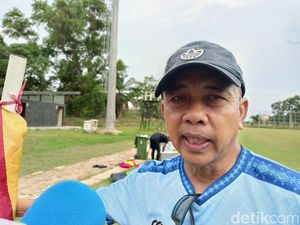 Empat Pertandingan Tanpa Kemenangan, Pelatih SFC Jafri Sastra Dievaluasi Empat Pertandingan Tanpa Kemenangan, Pelatih SFC Jafri Sastra Dievaluasi
