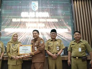 Dorong Transparansi, Pemkab Demak Beri Penghargaan ke Desa Waskita