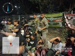 Keterlaluan! 3 Pemuda di Surabaya Pesta Miras Saat Acara Selawatan