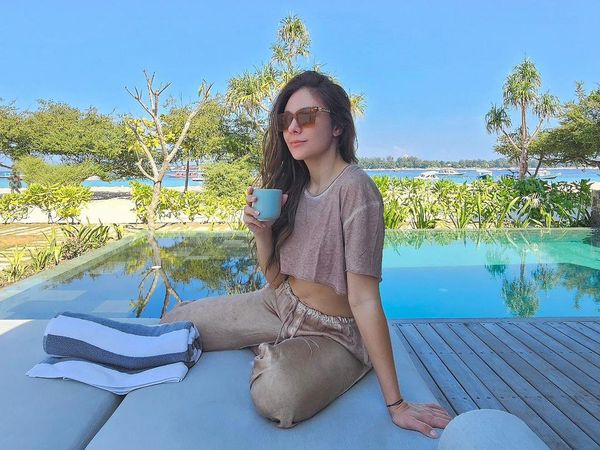 Foto: Cantiknya Wulan Guritno Saat Liburan di Gili Meno