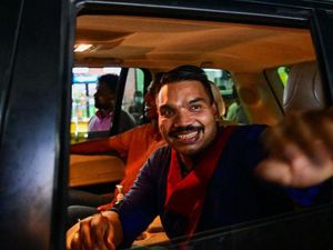 Dinasti Politik Rajapaksa Ingin Kembali Berkuasa di Sri Lanka Dinasti Politik Rajapaksa Ingin Kembali Berkuasa di Sri Lanka