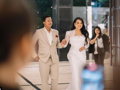 8 Foto Pernikahan Dustin Tiffani & Ditha Rizky, Gelar Resepsi Hingga 4 Kali