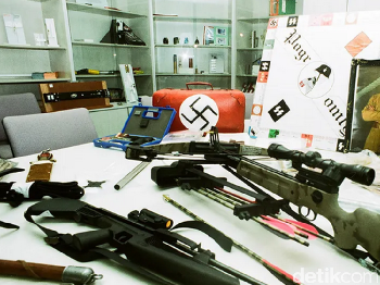 Neo-NAZI di Balik Teror Pembunuhan Imigran