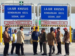 Jokowi Resmikan Tol Solo-Jogja Seksi I Ruas Kartasura-Klaten Jokowi Resmikan Tol Solo-Jogja Seksi I Ruas Kartasura-Klaten