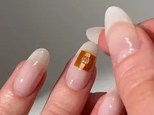 Tren Kecantikan Digital, Nail Art Jadi Kode QR, Buka Hp Cukup Ketuk Kuku