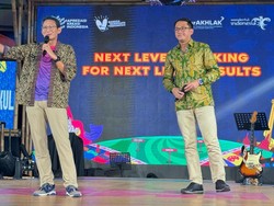 Menparekraf Puji GoTo Konsisten Berjuang Dukung Pertumbuhan UMKM RI