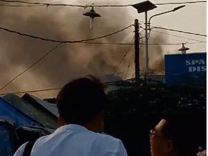 Pasar Sepanjang Sidoarjo Terbakar Pasar Sepanjang Sidoarjo Terbakar