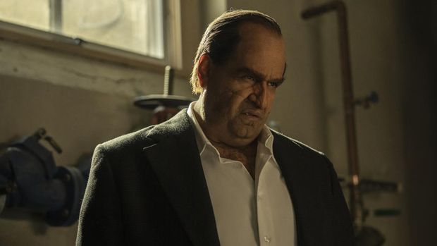 Colin Farrell dalam serial The Penguin (2024). (HBO/Macall Polay)
