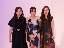 Hasil Karya Anak Muda Indonesia Mejeng di New York Fashion Week