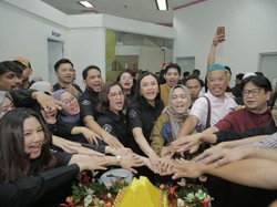 Gak Pakai Hipnotis! Uya Kuya Balik ke Televisi