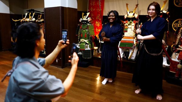 Demam Shogun Bikin Pusat Latihan Samurai di Jepang Ramai Turis