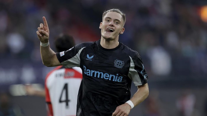 Florian Writz ROTTERDAM, NETHERLANDS - SEPTEMBER 19: Florian Wirtz of Bayer 04 Leverkusen celebrates 0-1 during the UEFA Champions League match between Feyenoord v Bayer Leverkusen at the Stadium Feijenoord on September 19, 2024 in Rotterdam Netherlands (Photo by Pim Waslander/Soccrates/Getty Images)