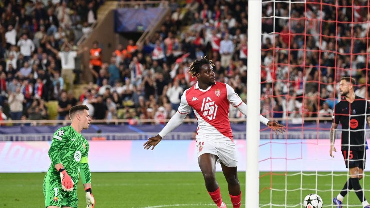 George Ilenikhena meneror Barcelona lagi (Getty Images/Neal Simpson/Allstar)