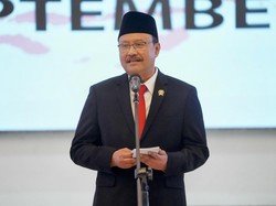 Kemensos Beri Bantuan Makanan-Selimut ke Korban Gempa Bandung & Garut