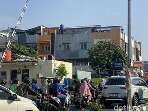 Lalin Jalan Kartini Depok Arah Jakarta Macet Pagi Ini