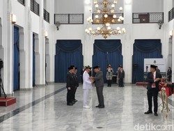 A Koswara Gantikan Bambang sebagai Pj Wali Kota Bandung