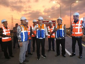 Flyover Terminal Teluk Lamong Diresmikan, Gratis Selama Uji Coba Flyover Terminal Teluk Lamong Diresmikan, Gratis Selama Uji Coba
