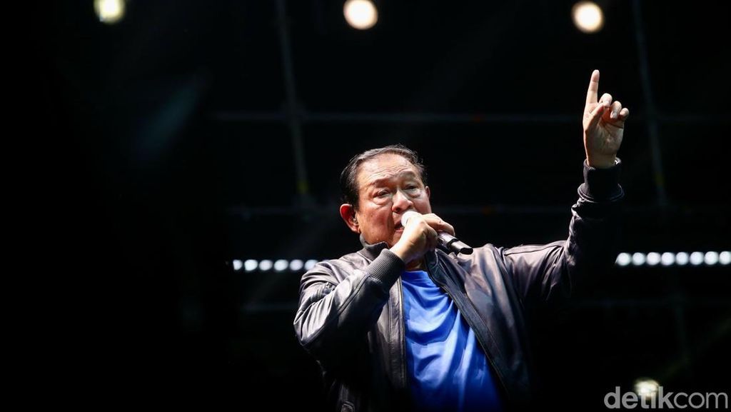 Potret SBY Riuhkan Hari Pertama Pestapora 2024 Potret SBY Riuhkan Hari Pertama Pestapora 2024