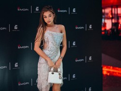 Putry Poyz Rehat Nge-DJ, Fokus Berbisnis