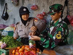 Siswi Disabilitas Sekolah Polwan Bergelar Sarjana Psikologi IPK Cumlaude