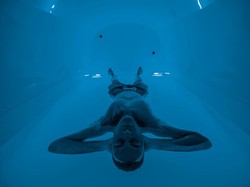 Terapi Mengapung di Solace Float Canggu: Menenangkan Pikiran-Mengurangi Stres