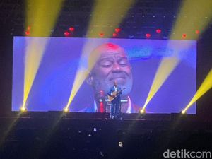 Video: Bahas Musik Galau Bersama All-4-One, Brian McKnight dan Raisa Video: Bahas Musik Galau Bersama All-4-One, Brian McKnight dan Raisa