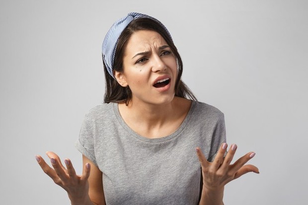 hal yang tidak boleh diceritakan ke orang lain