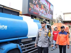 Polres Lamongan Salurkan 85 Ribu Liter Air Bersih untuk Bantu Warga