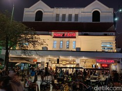 YouTuber IShowSpeed Kunjungi Malioboro Jogja, Jajal Bakpia hingga Batik