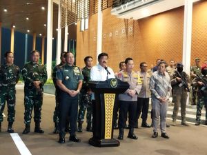 Menko Polhukam: Tokoh Adat-Gereja Pengaruhi Pembebasan Pilot Susi Air Menko Polhukam: Tokoh Adat-Gereja Pengaruhi Pembebasan Pilot Susi Air