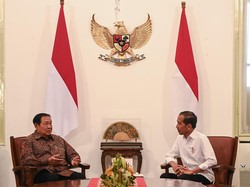 Momen Jokowi-SBY Gelar Pertemuan Tertutup di Istana