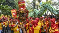 Potret Semarak Ritual 12 Tahunan Gotong Toapekong di Tangerang