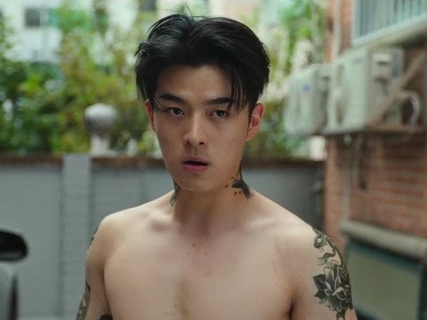 Son Sang Yeon di film Officer Black Belt/ Foto: x.com/kdrama_menfess Son Sang Yeon di film Officer Black Belt/ Foto: x.com/kdrama_menfess